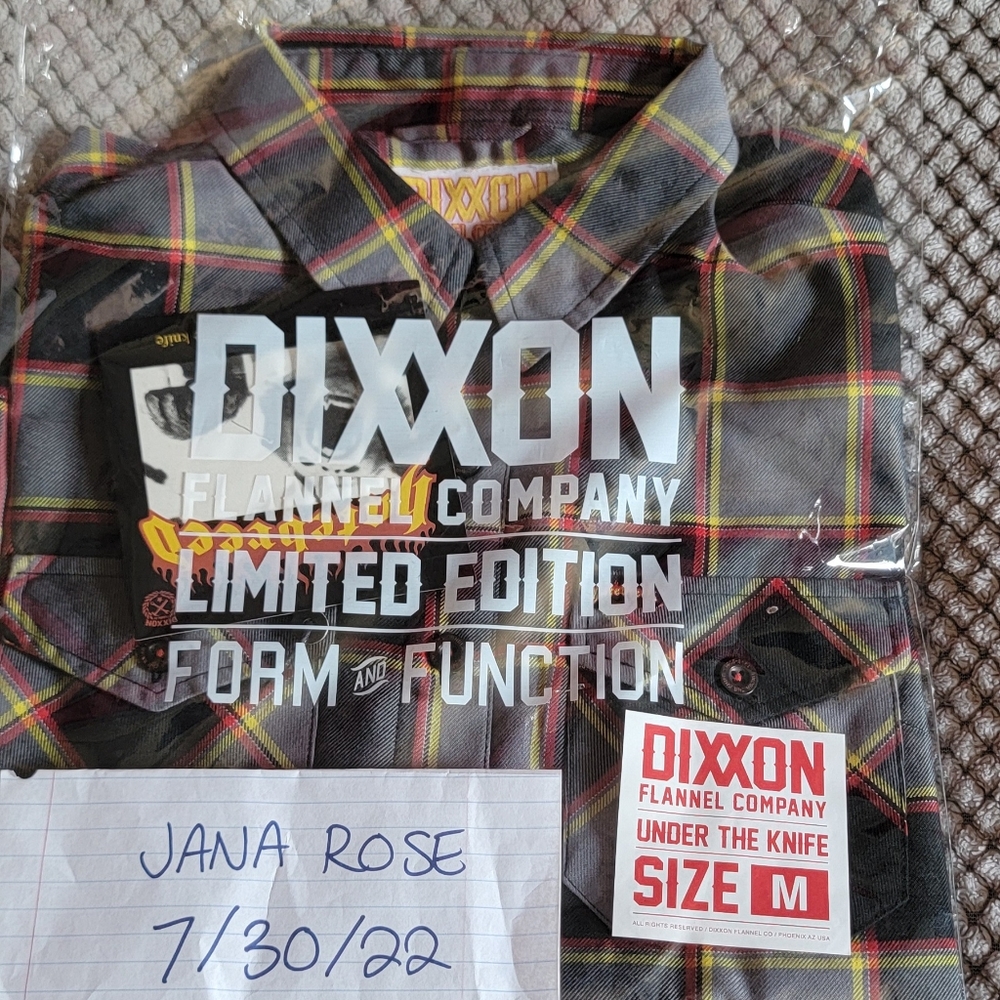 NIB Womens medium Dixxon flannel (under the knife)